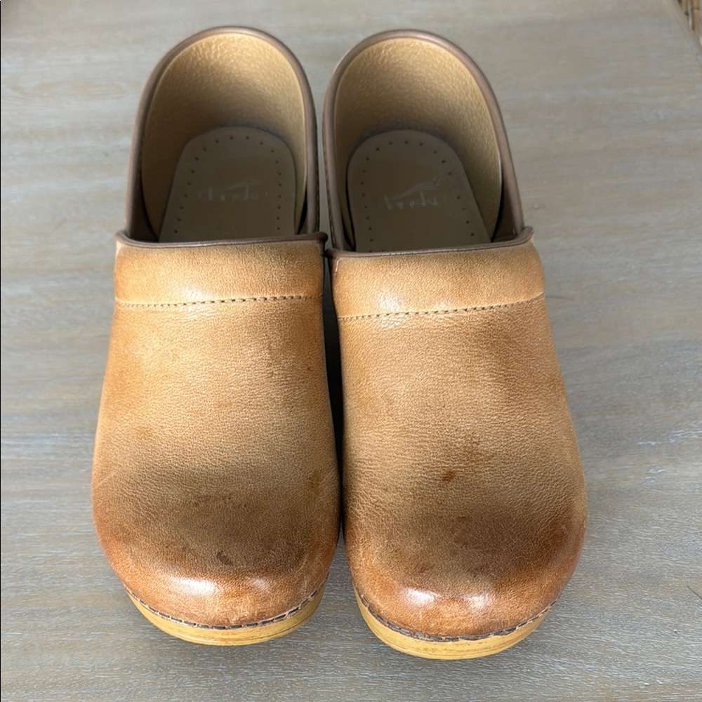 Dansko clogs size 40